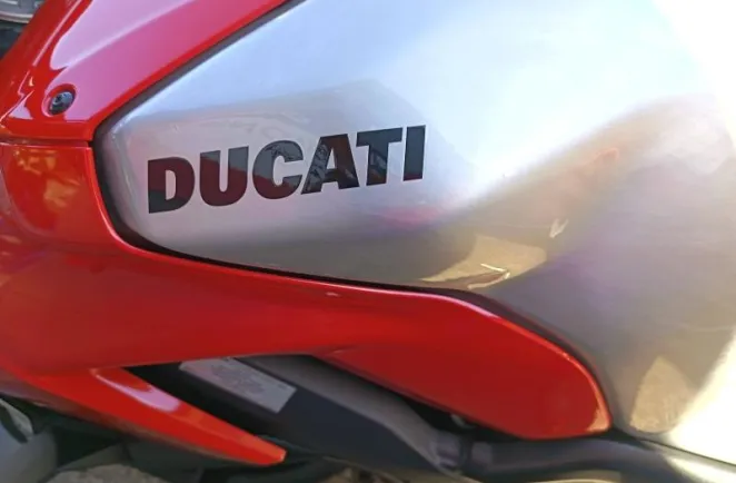 DUCATI 1103 Streetfighter V4 S