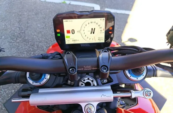 DUCATI 1103 Streetfighter V4 S