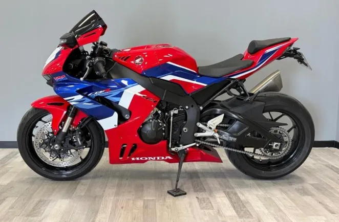 HONDA CBR 1000 RR-R Fireblade 2022