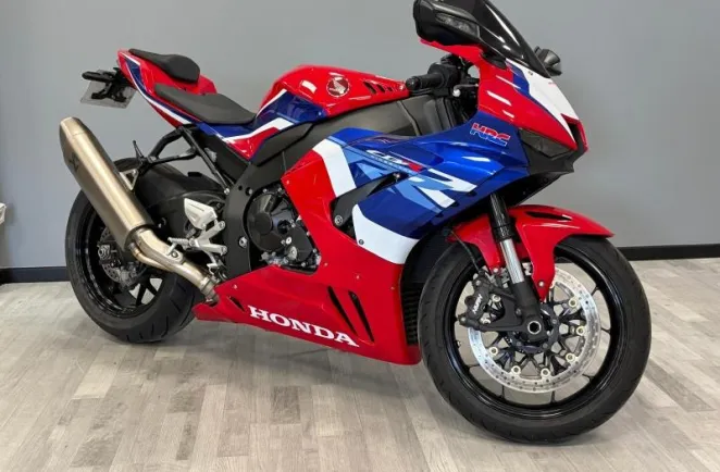 HONDA CBR 1000 RR-R Fireblade 2022