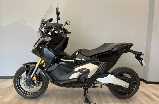 HONDA X-ADV 750