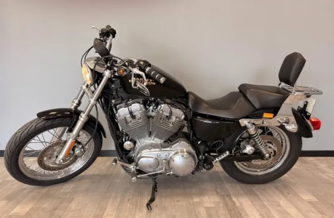 HARLEY-DAVIDSON Sportster XL 883 Low Noir 2009