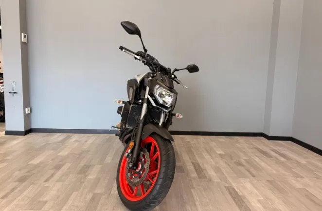 YAMAHA MT-07 700