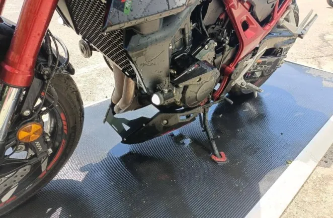 HONDA 750 Hornet abs bridable a2 GAR 31/07/2029