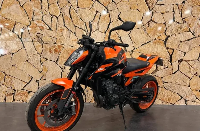 KTM Duke 890 GP