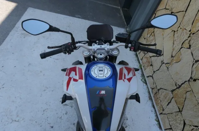BMW 900 R A2