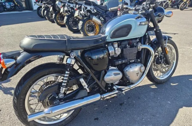 TRIUMPH Bonneville T120 1200 Chrome Edition