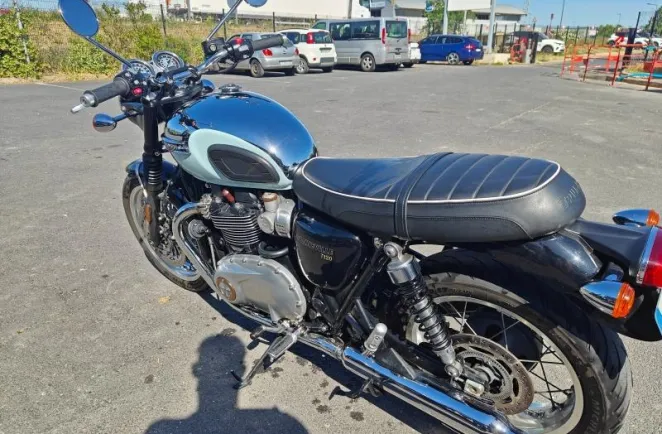 TRIUMPH Bonneville T120 1200 Chrome Edition