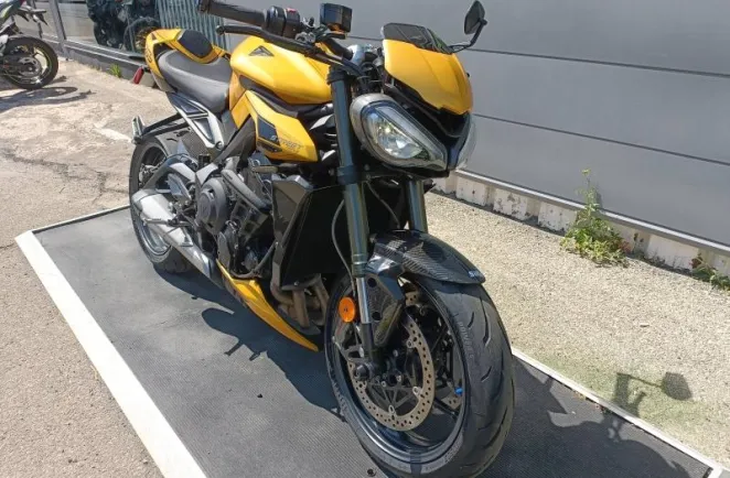 TRIUMPH 765 RS 2023 REVISEE A SAISIR