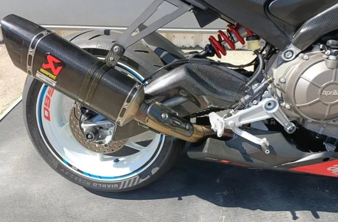 APRILIA RS 660 LIGNE AKRAPOVIC GARANTIE 06/05/2028