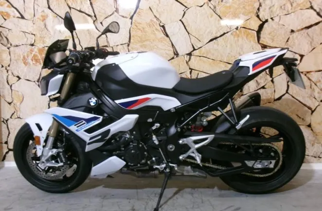 BMW S 1000 R 2025 PACK M