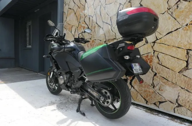 KAWASAKI 1000 2019