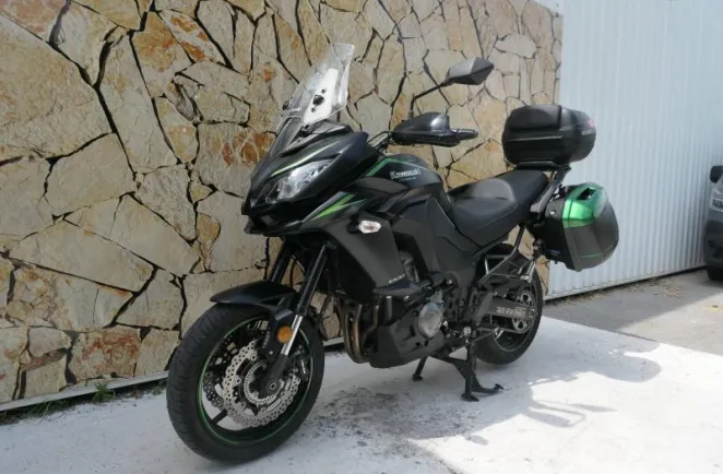 KAWASAKI 1000 2019