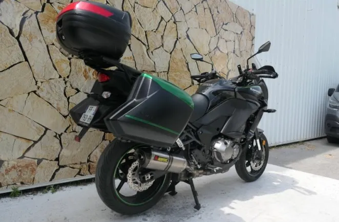 KAWASAKI 1000 2019