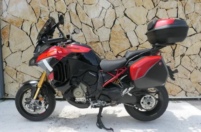 DUCATI V4 Pikes Peak + Options