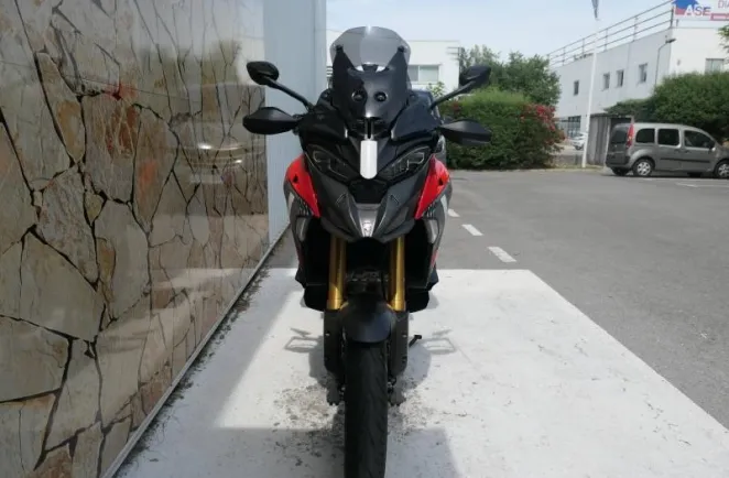 DUCATI V4 Pikes Peak + Options