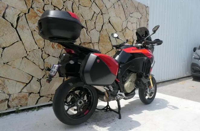 DUCATI V4 Pikes Peak + Options