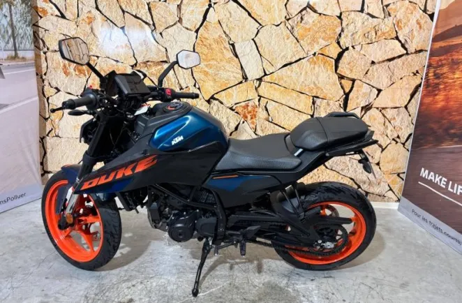 KTM Duke 125 2025