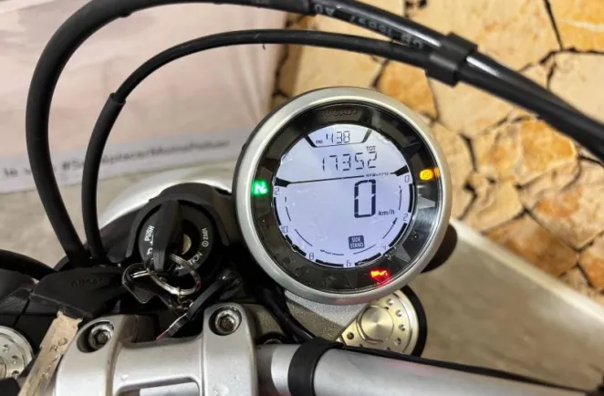DUCATI Scrambler 800 Icon ABS