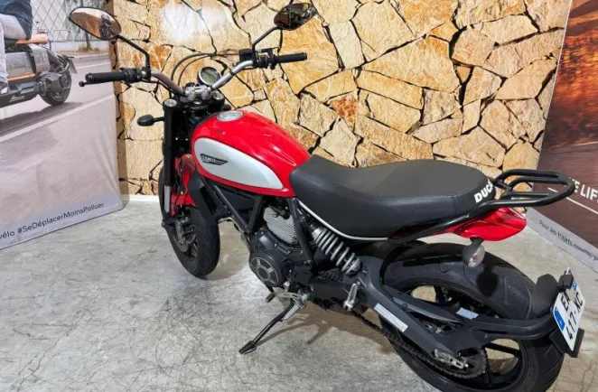 DUCATI Scrambler 800 Icon ABS