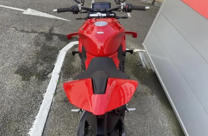 DUCATI 1103 Streetfighter V4