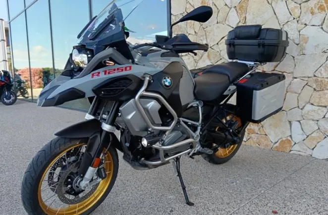 BMW 1250 GS Adventure Full Pack. 6435kms