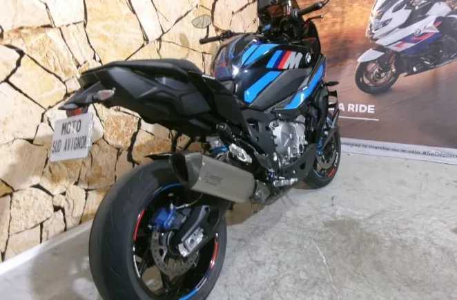 BMW M 1000 XR
