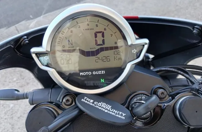 MOTO-GUZZI 850 Stone Corsa
