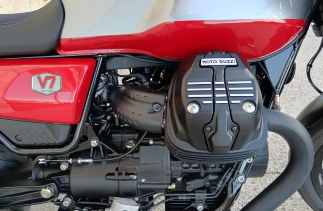 MOTO-GUZZI 850 Stone Corsa