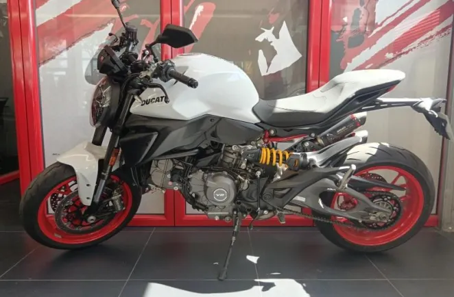 DUCATI V2 890 LIGNE TERMIGNONI OPTIONNELLE