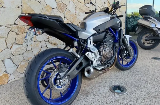 YAMAHA MT-07 700 35kw ABS 2015 A2