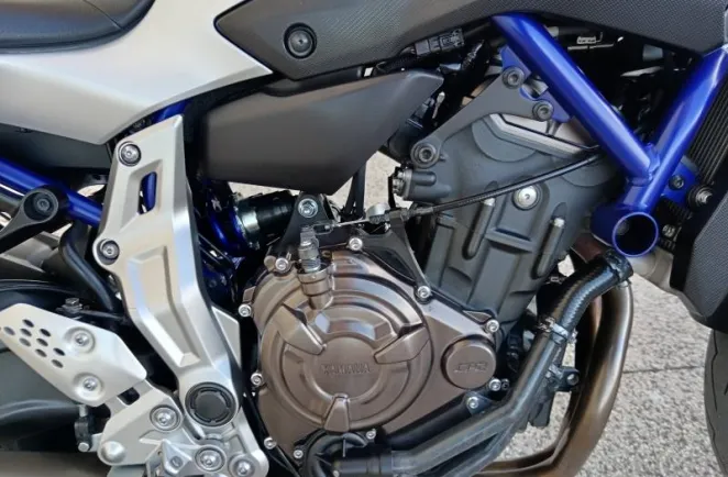 YAMAHA MT-07 700 35kw ABS 2015 A2