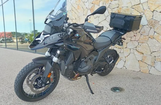 BMW 1300 GS Full Pack et boite Auto