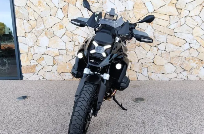 BMW 1300 GS Full Pack et boite Auto