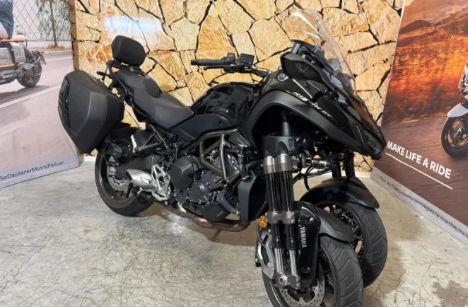 YAMAHA Niken GT 900