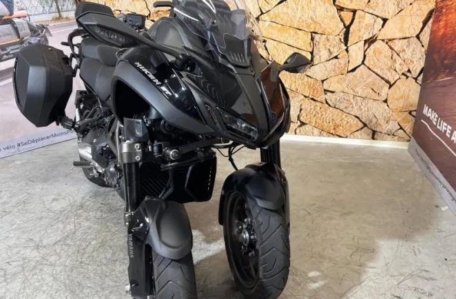 YAMAHA Niken GT 900