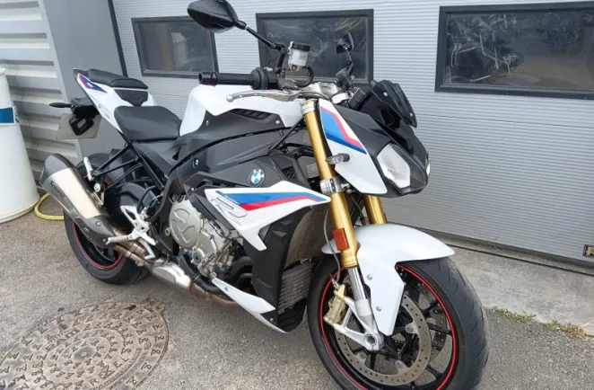 BMW 1000 R Style HP