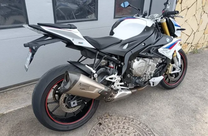 BMW 1000 R Style HP