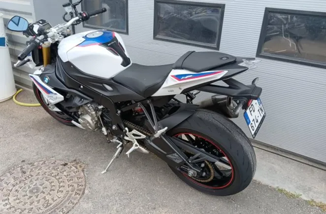 BMW 1000 R Style HP
