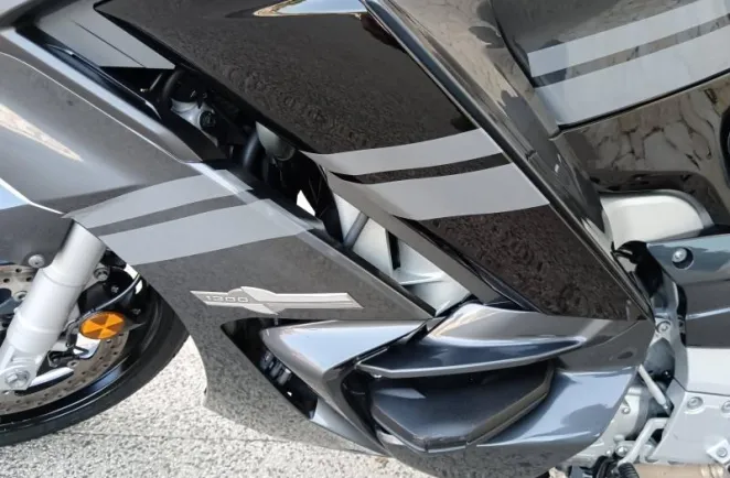 YAMAHA FJR 1300 A 2018 AVEC BAGAGERIE
