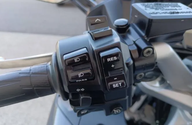 YAMAHA FJR 1300 A 2018 AVEC BAGAGERIE