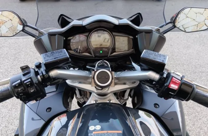 YAMAHA FJR 1300 A 2018 AVEC BAGAGERIE