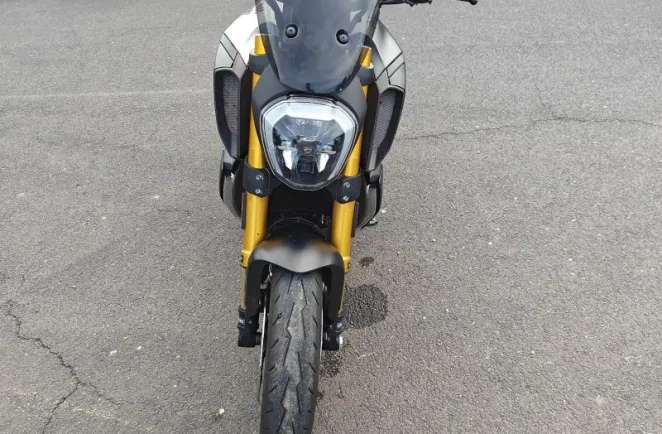 DUCATI 1260 S
