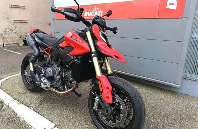 DUCATI Hypermotard 890 V2 1ère main garantie 01/04/2029