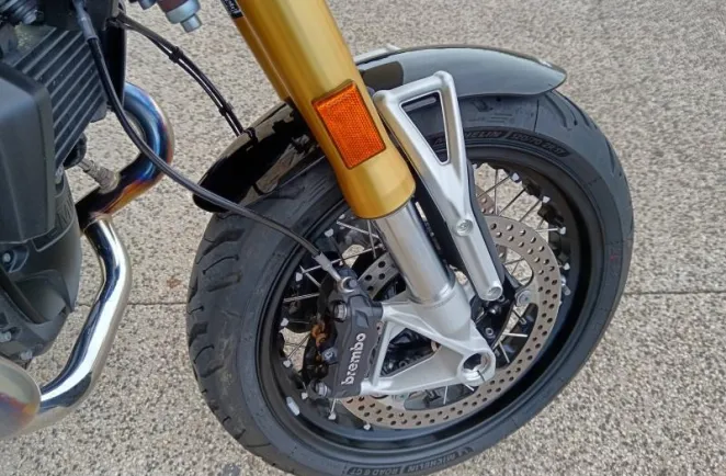 BMW 12 1200 nineT