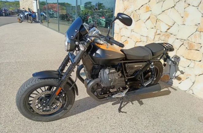 MOTO-GUZZI 850 Bobber ABS + TC