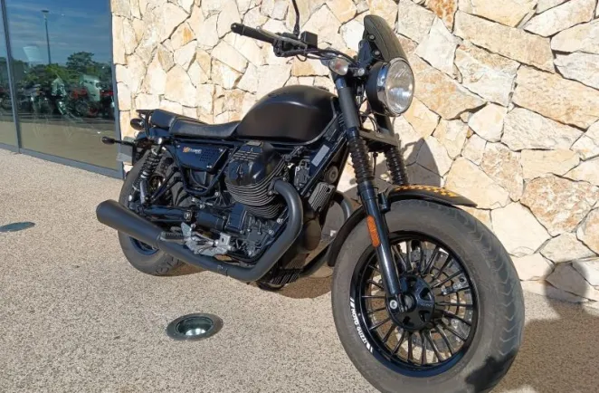 MOTO-GUZZI 850 Bobber ABS + TC