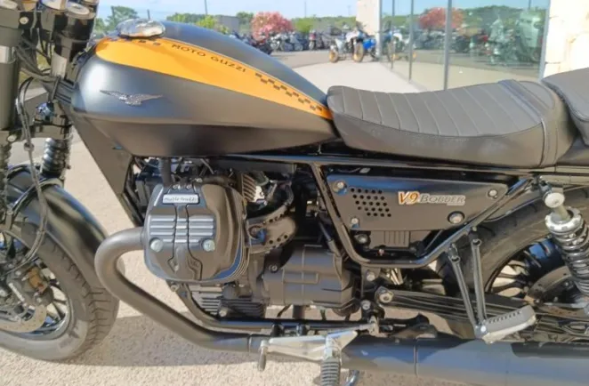 MOTO-GUZZI 850 Bobber ABS + TC