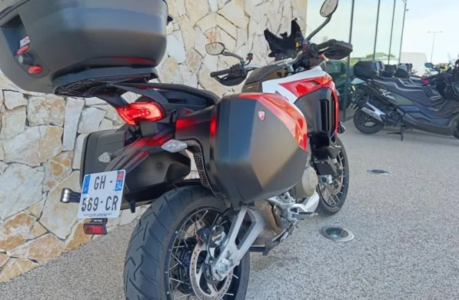 DUCATI V4 S 1160 Sport  Travel & Radar Spoked wheels