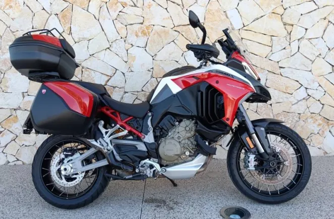 DUCATI V4 S 1160 Sport  Travel & Radar Spoked wheels
